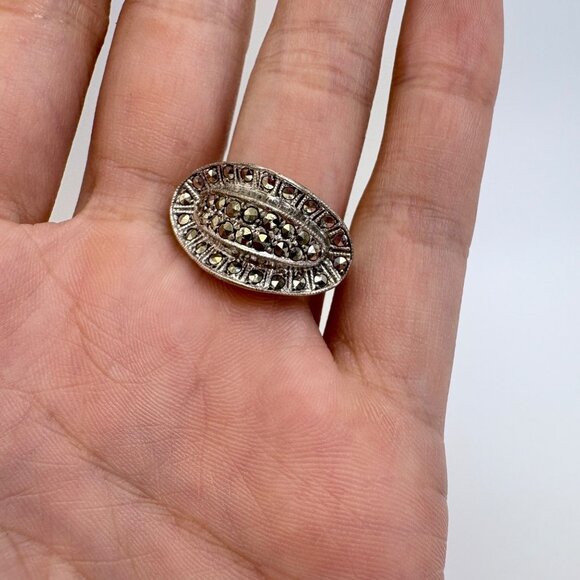 VTG Solid Sterling Silver 925 Marcasite Pavé Set Statement Ring Size 7.25 - Picture 4 of 7